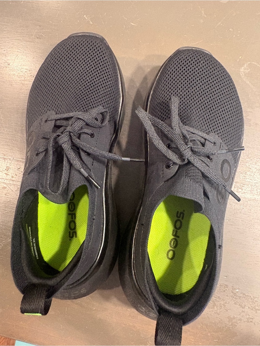 Oofos women’s size 7